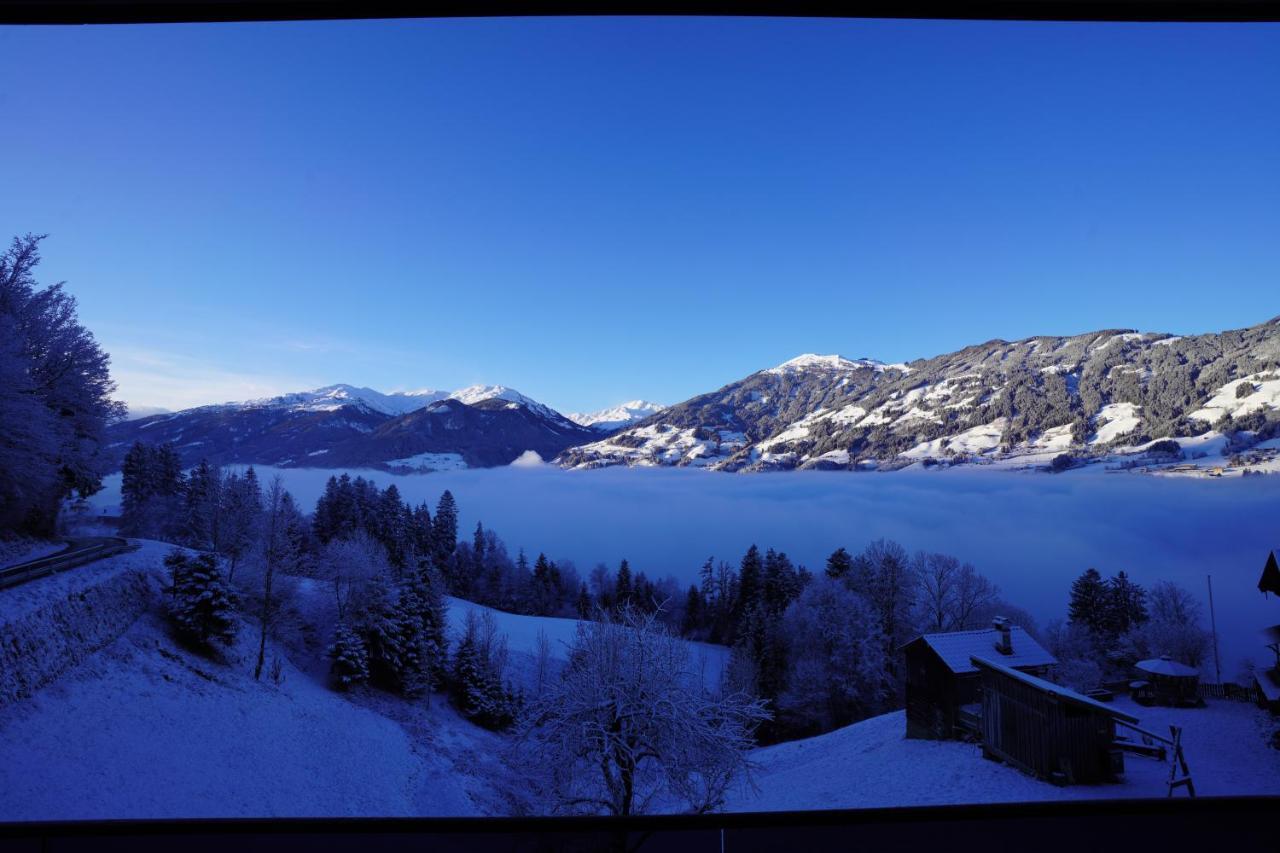 Seven Reasons / Panorama View Aparthotel