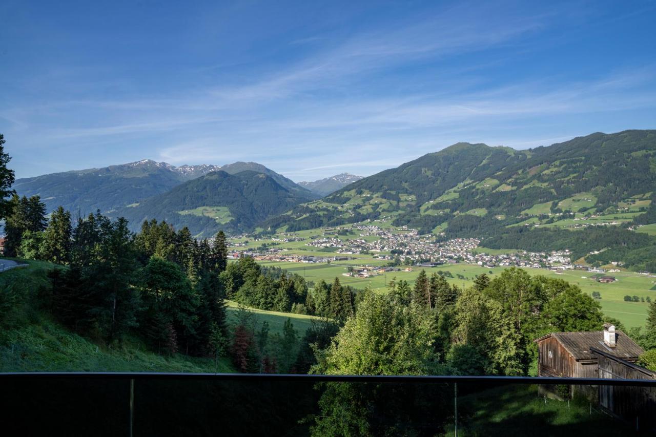 Seven Reasons / Panorama View Aparthotel