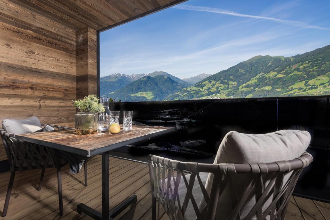 Seven Reasons / Panorama View Aparthotel 4*